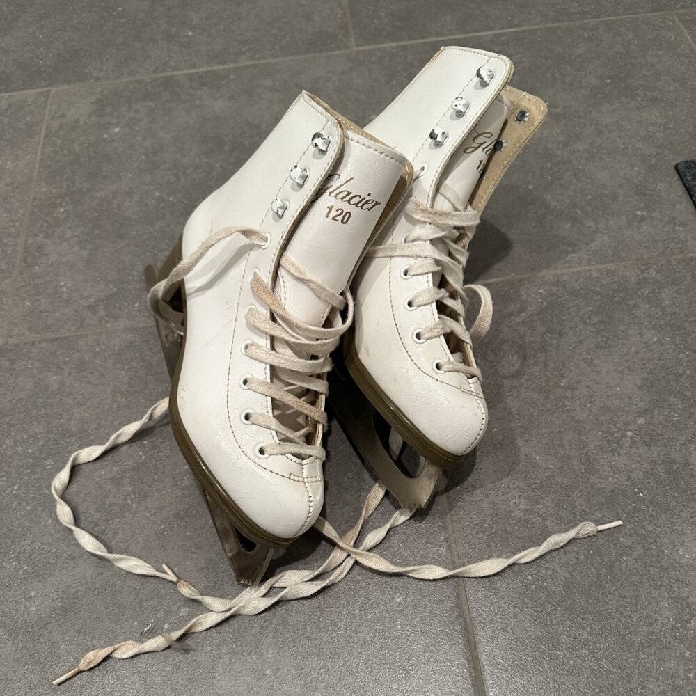 Glacier 120 Girls Youth Ice Skates